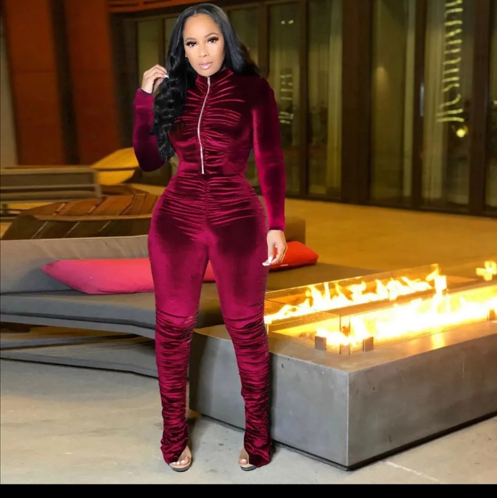 Women Velvet stack active sweatsuit